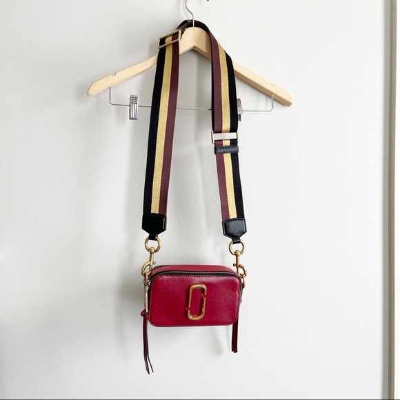 Marc Jacobs The Snapshot Crossbody Bag in Deep Maroon Multi - Picture 2 of 12